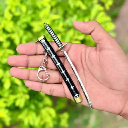 Premium Full-Metal Katana Keychain with Button – 15cm